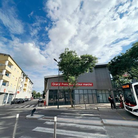 Charmant Studio Vaulx-en-Velin Exterior foto